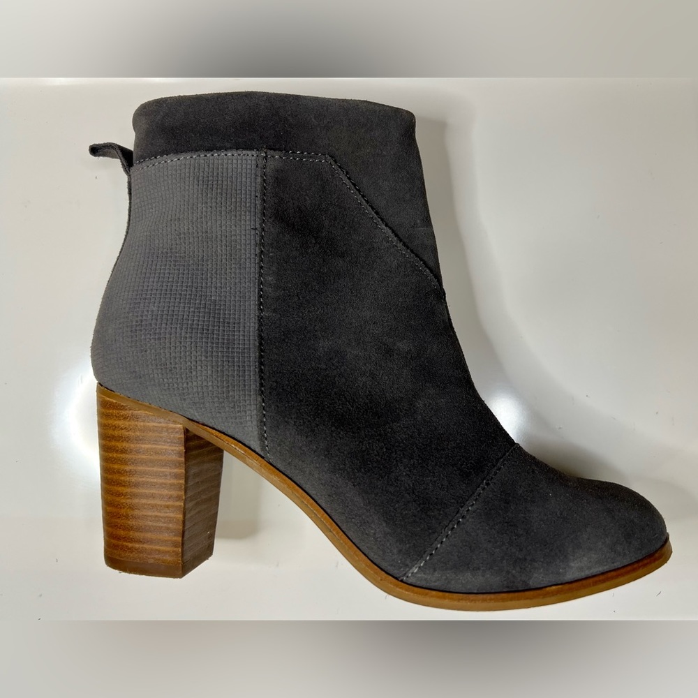 Tom Booties Grey Suede Size 7.5